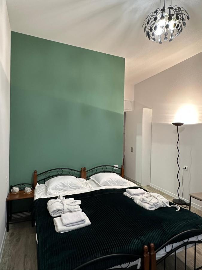 Apartment In The Center Of Tbilisi Buitenkant foto