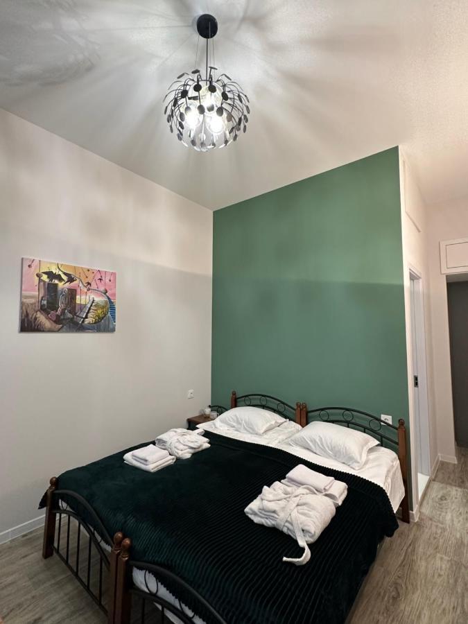 Apartment In The Center Of Tbilisi Buitenkant foto